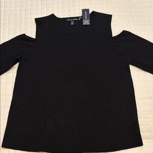 Cable & Gauge Cold Shoulder Black Knit Top - Size S/P